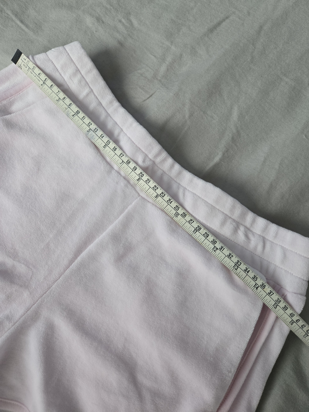 Juicy Couture Velour 'DUMP HIM' Scalloped Shorts In Soft Glow Pink S - Picture 9 of 11